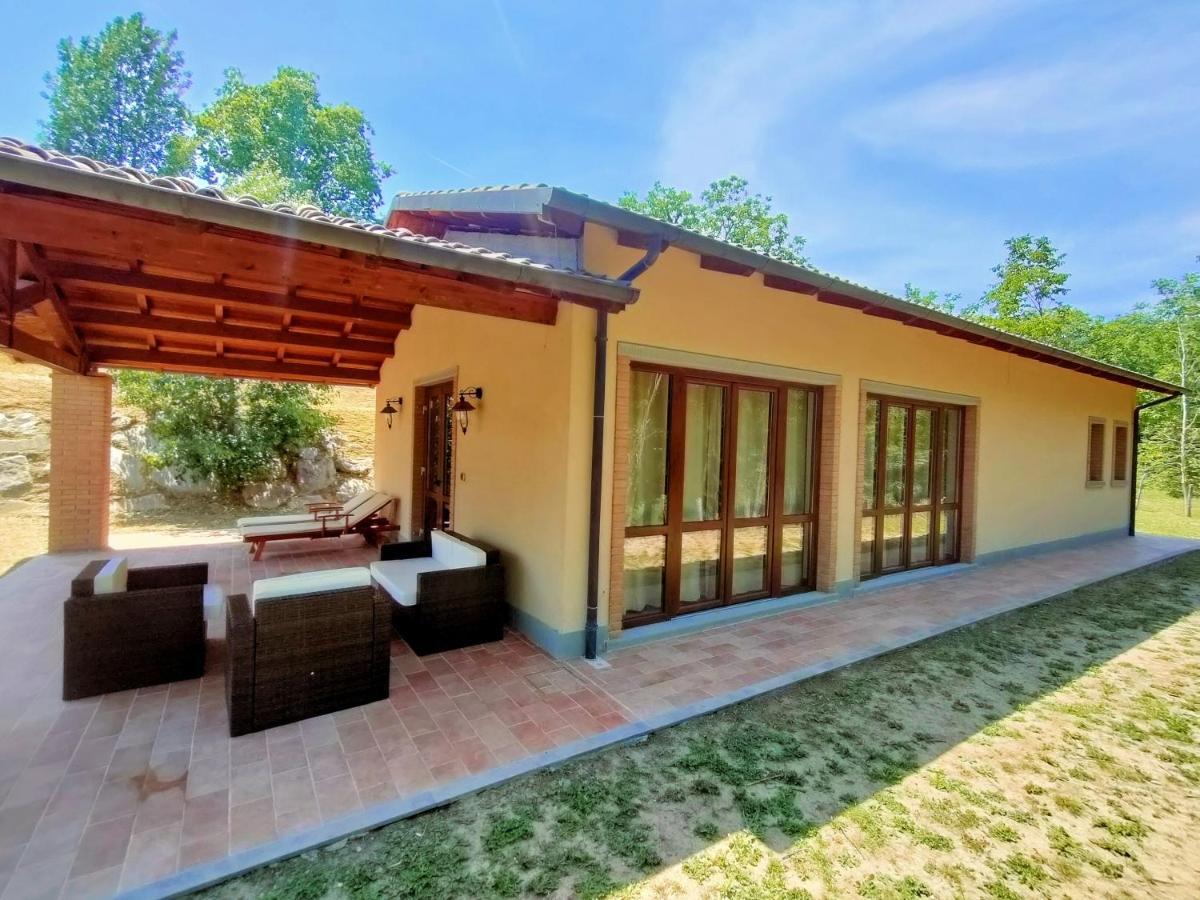 Agriturismo Borgo Biaia Camporgiano Eksteriør billede