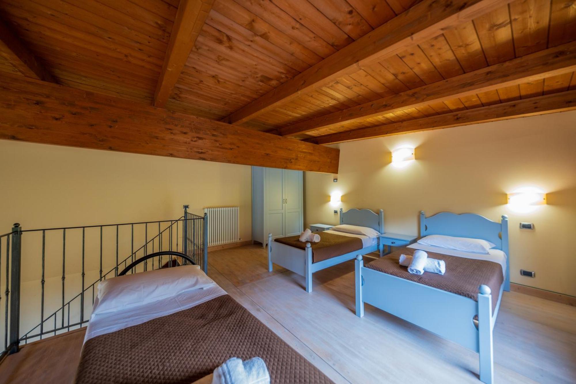 Agriturismo Borgo Biaia Camporgiano Eksteriør billede