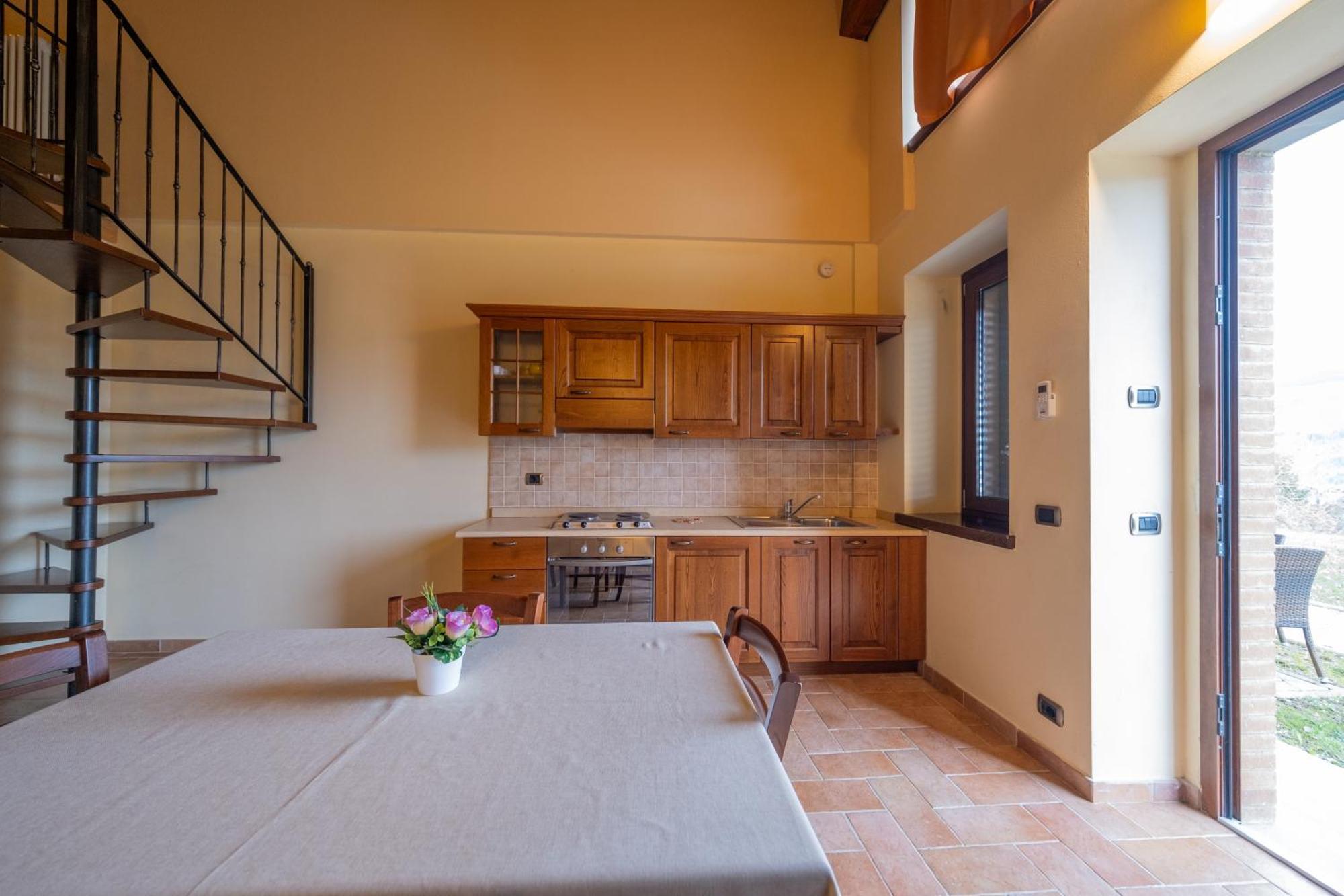 Agriturismo Borgo Biaia Camporgiano Eksteriør billede