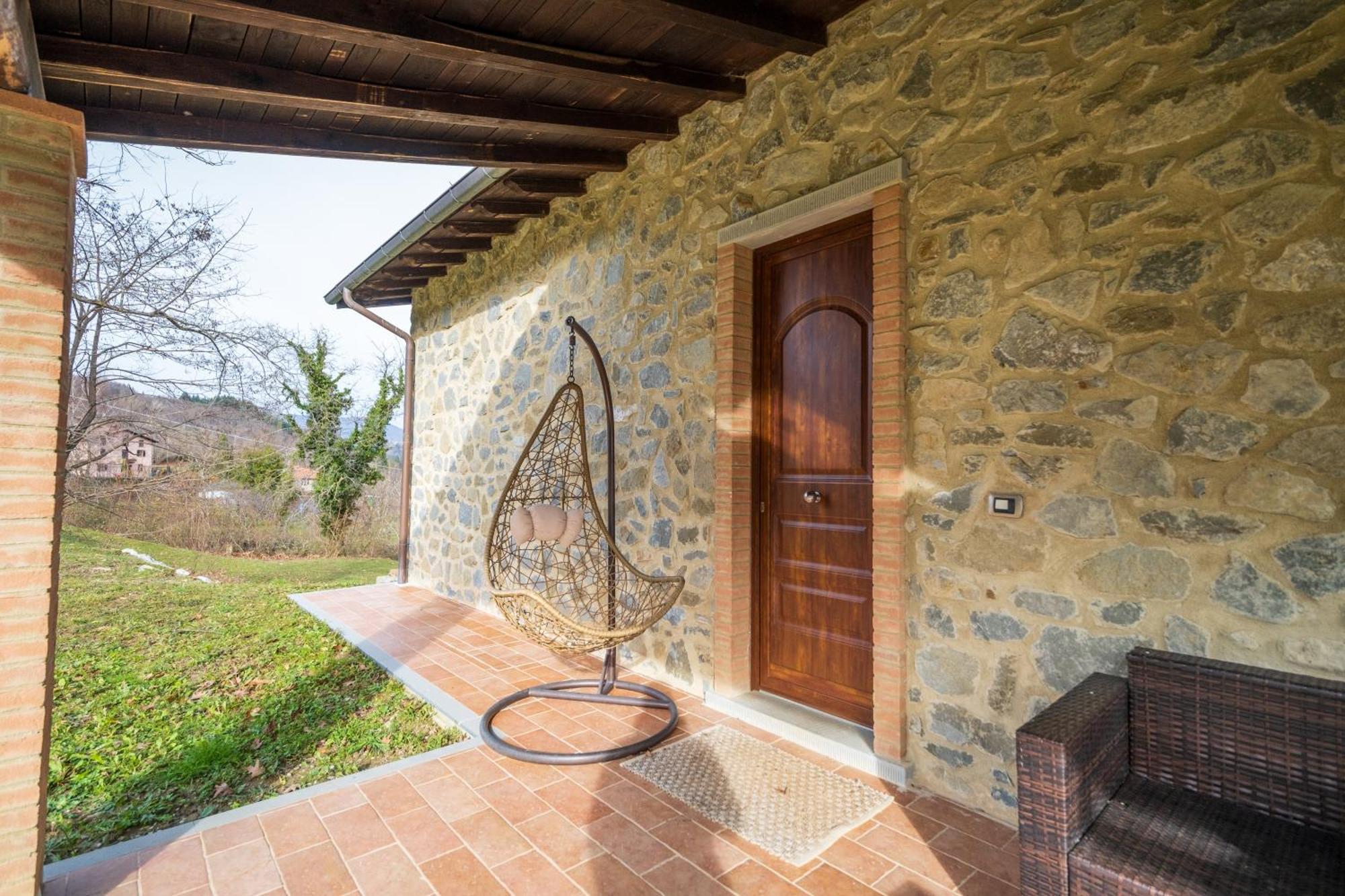 Agriturismo Borgo Biaia Camporgiano Eksteriør billede