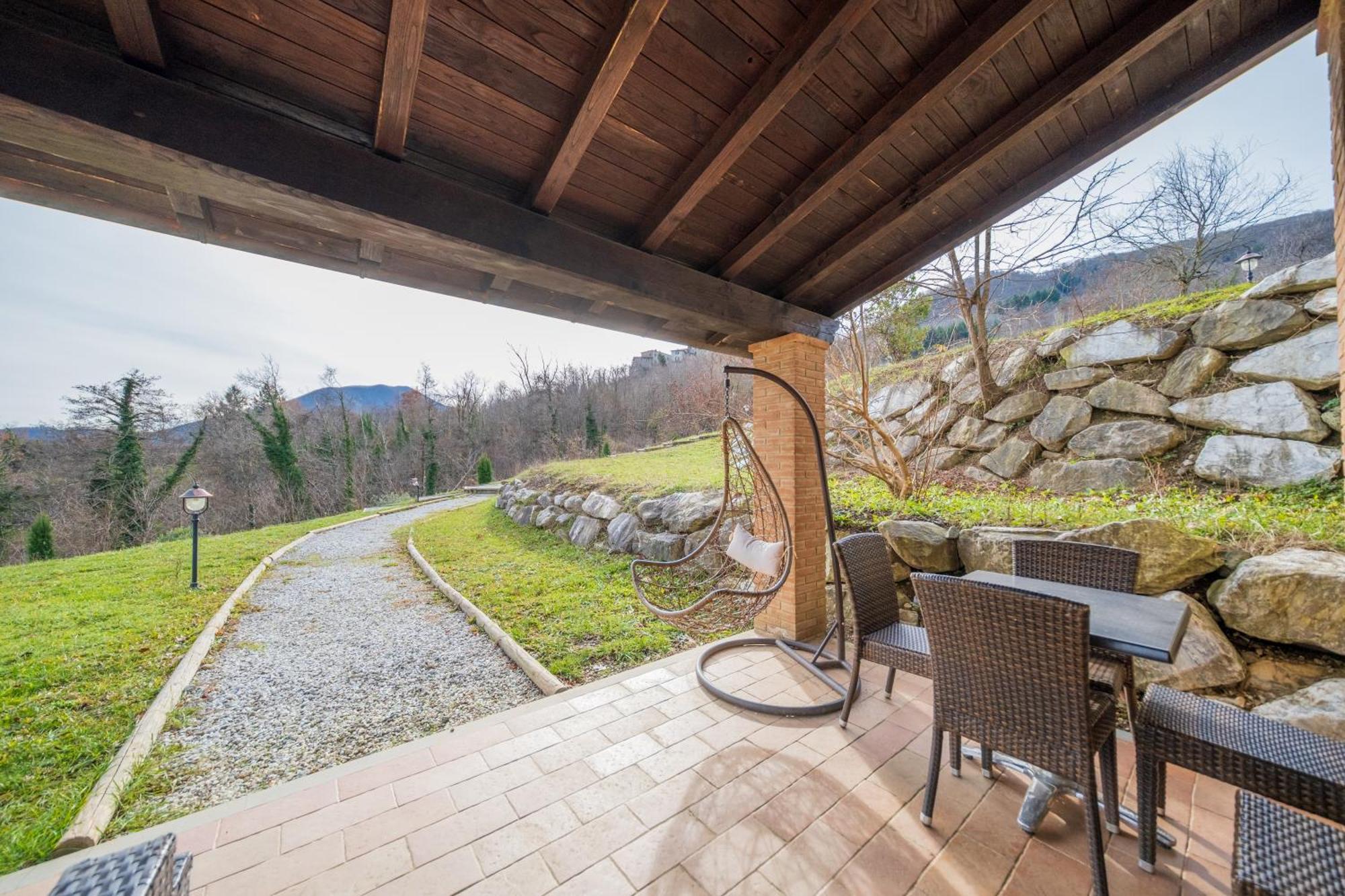 Agriturismo Borgo Biaia Camporgiano Eksteriør billede