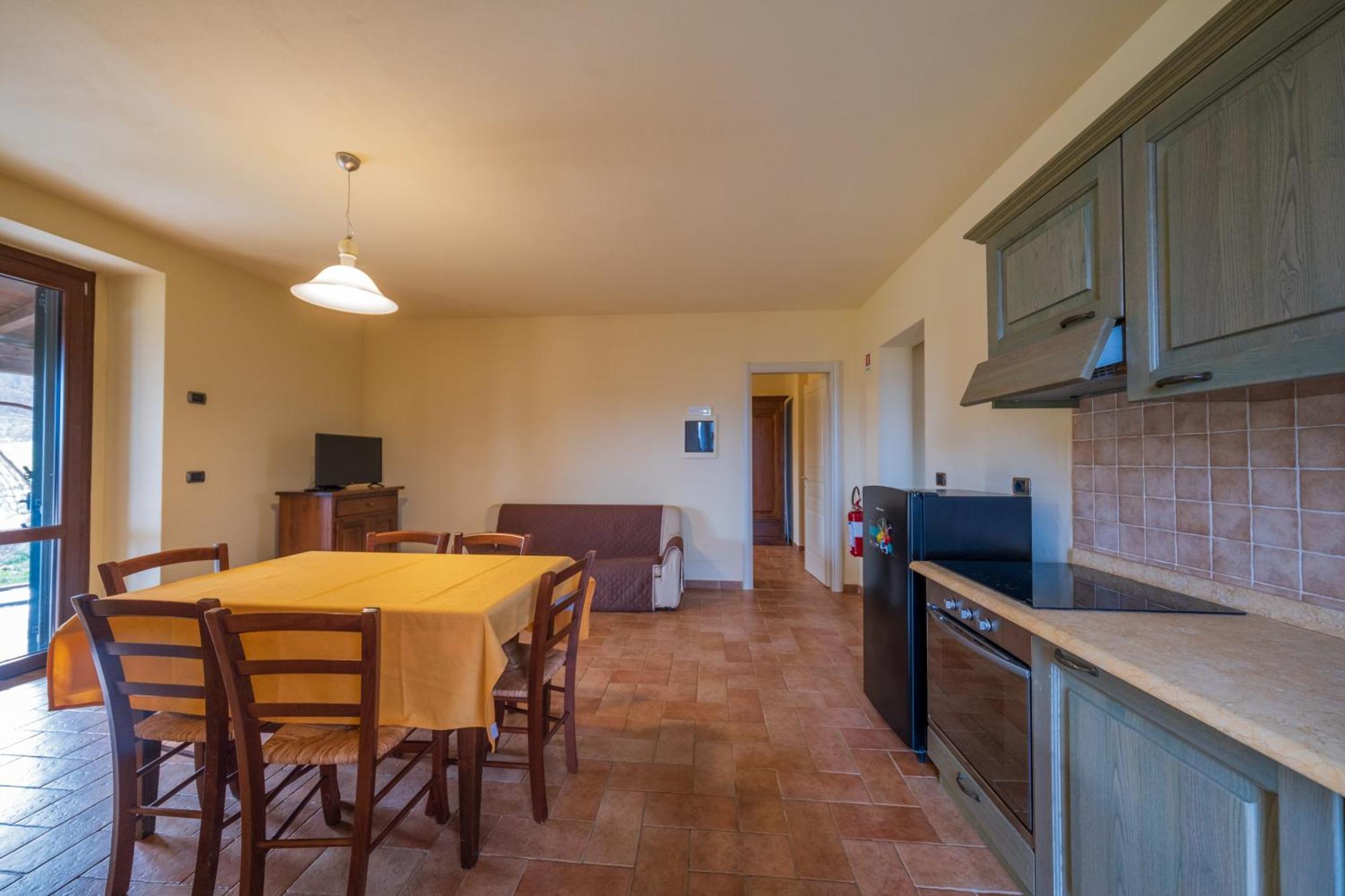 Agriturismo Borgo Biaia Camporgiano Eksteriør billede