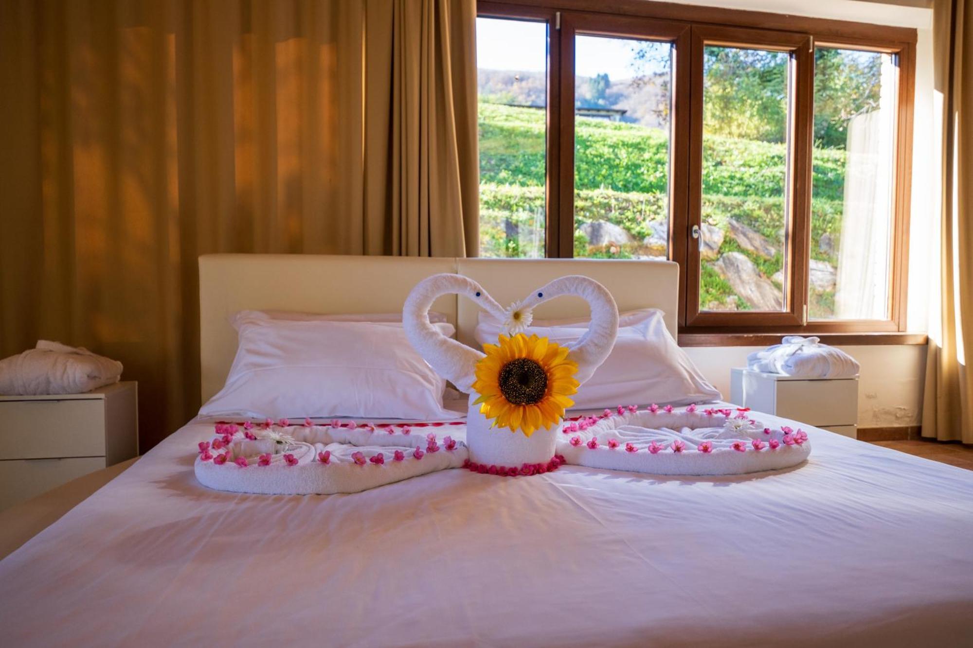 Agriturismo Borgo Biaia Camporgiano Eksteriør billede