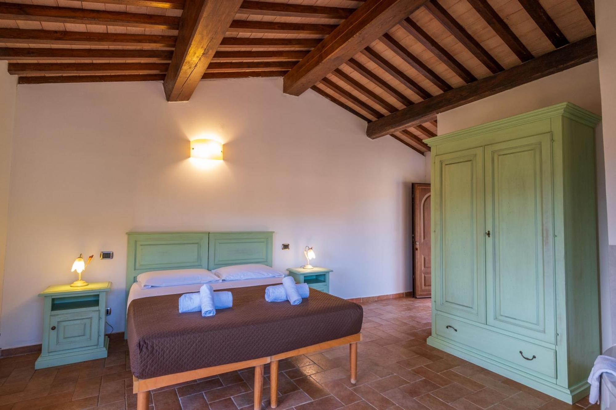 Agriturismo Borgo Biaia Camporgiano Eksteriør billede