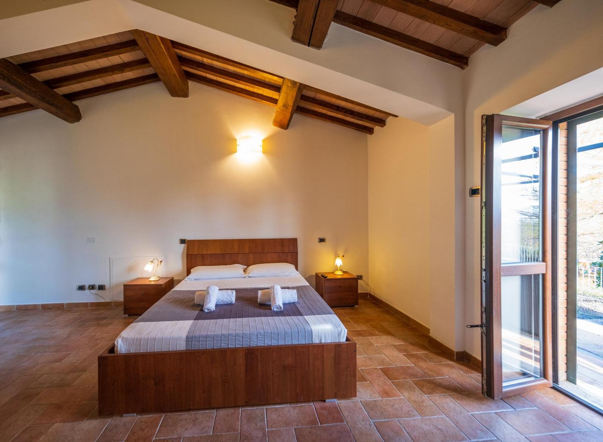 Agriturismo Borgo Biaia Camporgiano Eksteriør billede