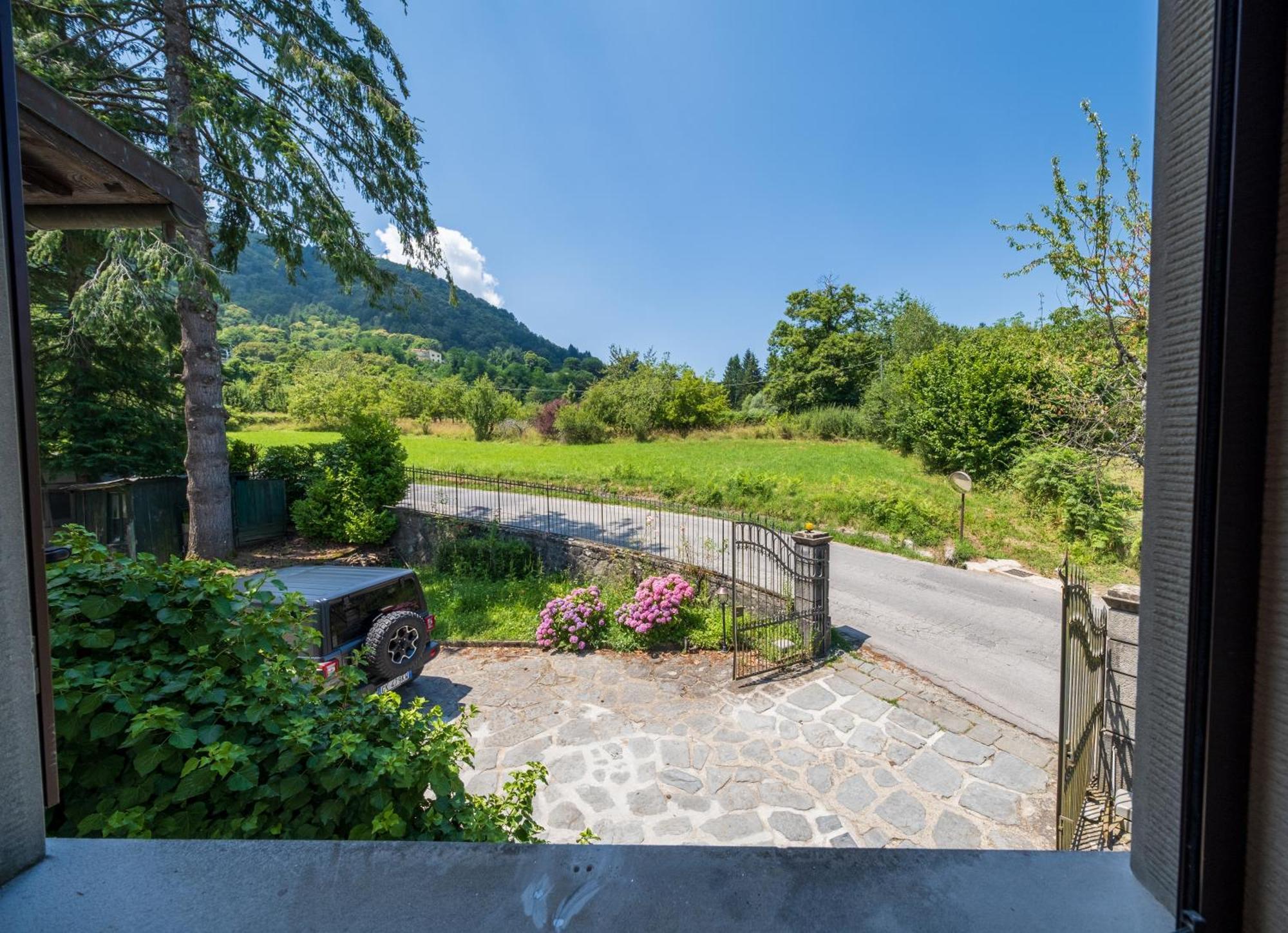 Agriturismo Borgo Biaia Camporgiano Eksteriør billede